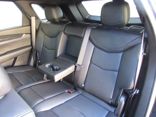 Used 2022 Cadillac XT5 Premium Luxury AWD/4WD image 17
