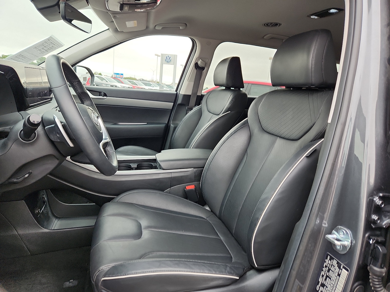 Used 2025 Hyundai Palisade SEL FWD image 12