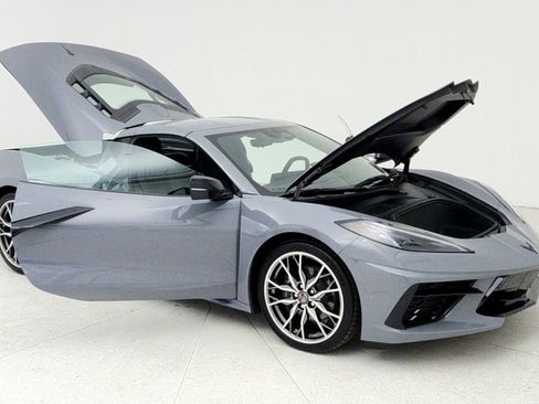 Certified 2025 Chevrolet Corvette Stingray Preferred Cpe w/ Stealth Interior Trim Package image 10