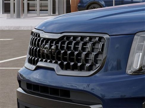 New 2025 Kia Telluride EX image 12