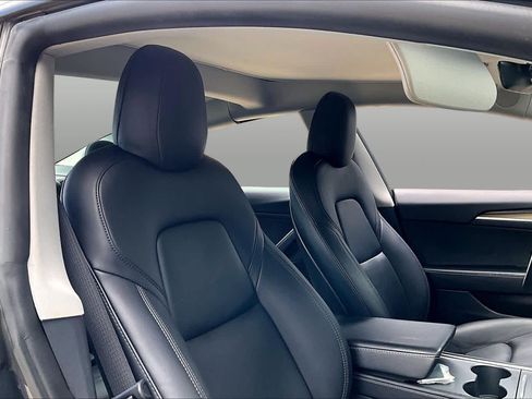 Used 2021 Tesla Model 3 Standard Range Plus RWD image 8