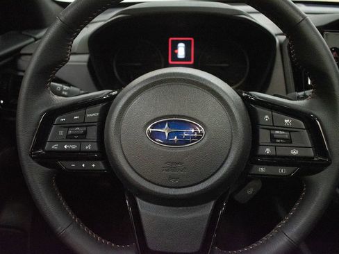 Used 2025 Subaru Forester Touring AWD/4WD image 12