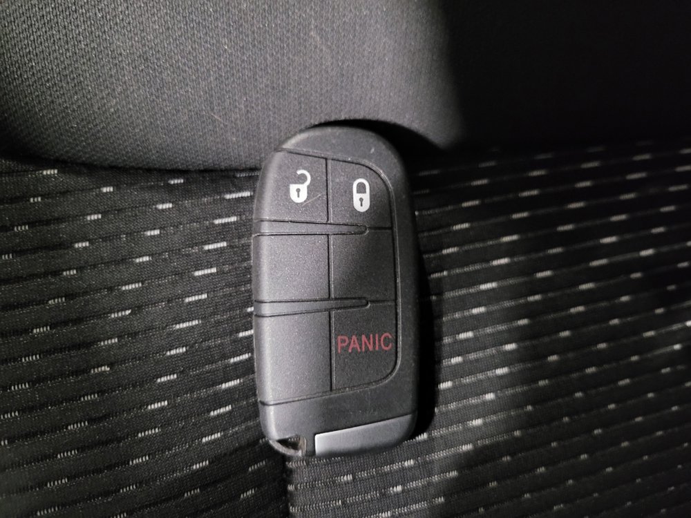 Used 2018 Dodge Journey SE FWD image 32