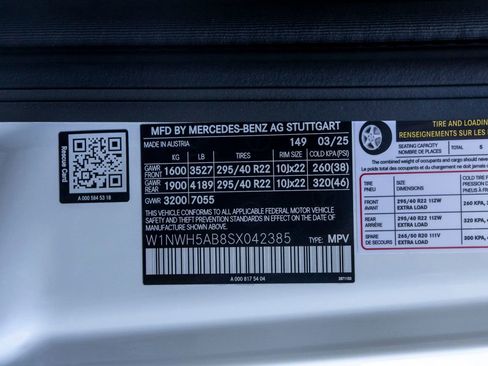 Used 2025 Mercedes-Benz G 63 AMG 4MATIC image 31