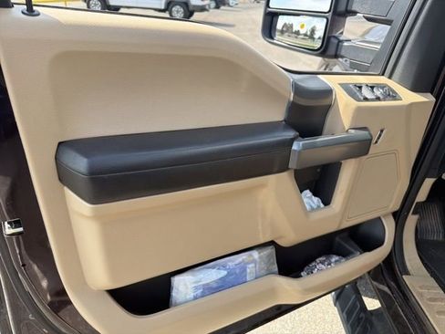 Used 2018 Ford F150 XLT w/ Equipment Group 302A Luxury image 20