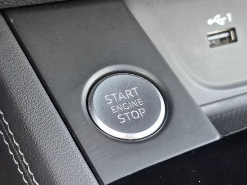 Used 2023 Audi A4 2.0T Premium Plus image 28