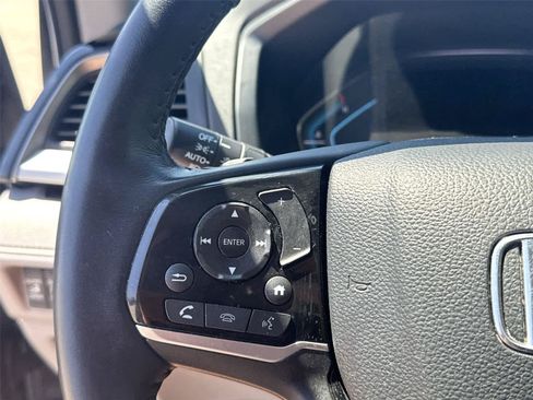 Used 2024 Honda Odyssey Touring image 18