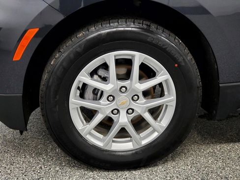 Used 2023 Chevrolet Equinox LT image 9