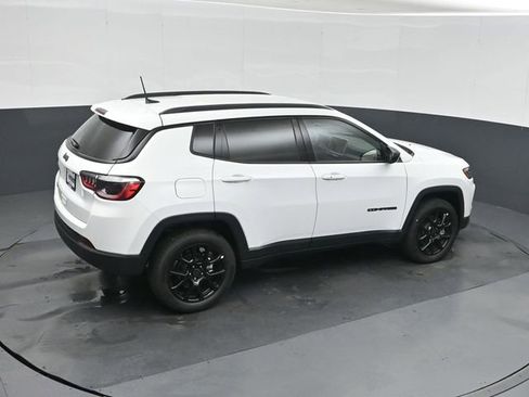 New 2026 Jeep Compass Latitude AWD/4WD image 30