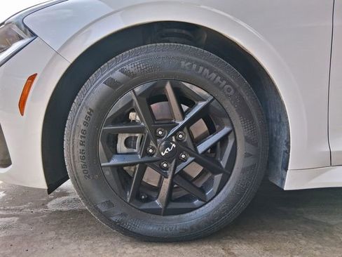 Used 2025 Kia K5 LXS FWD image 18