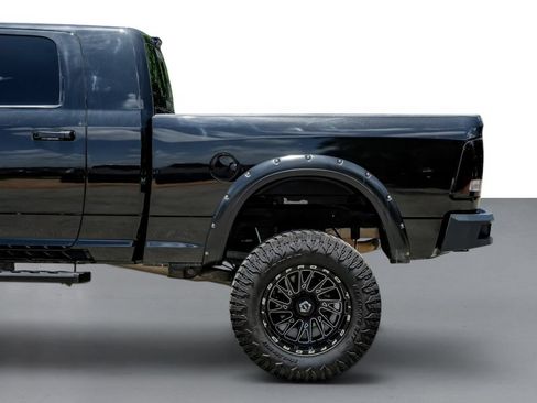 Used 2017 RAM 2500 Laramie w/ Sport Appearance Group AWD/4WD image 11