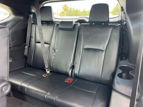 Used 2023 Toyota Highlander XSE AWD/4WD image 18