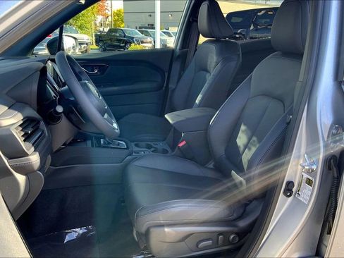 New 2025 Subaru Forester Limited image 11