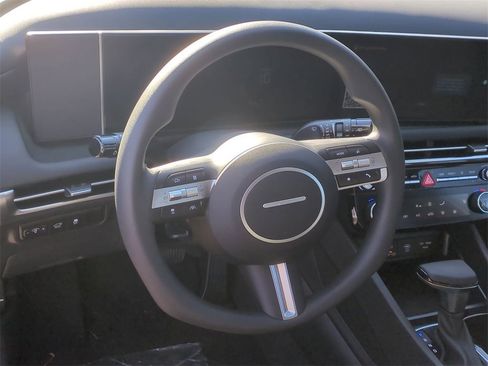 New 2026 Hyundai Tucson SEL image 13