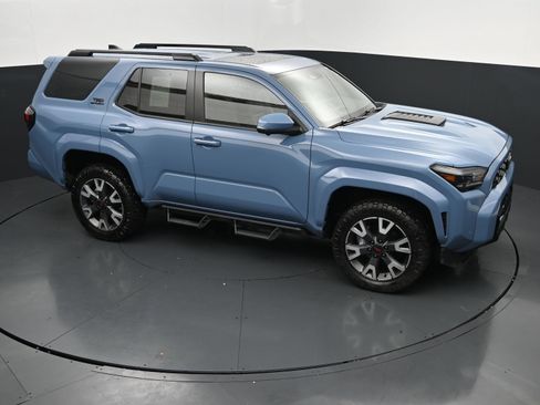 Used 2025 Toyota 4Runner TRD Sport Premium AWD/4WD image 33