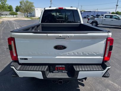 New 2026 Ford F250 Lariat w/ Black Appearance Package