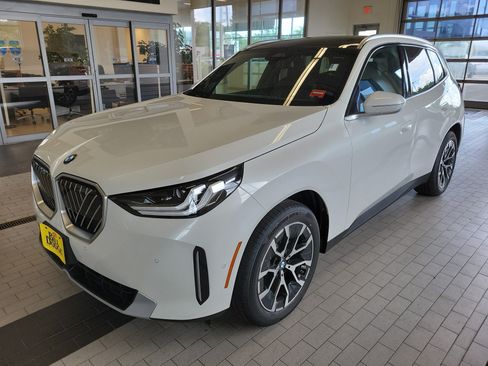 New 2026 BMW X3 xDrive30i w/ Convenience Package AWD/4WD image 1