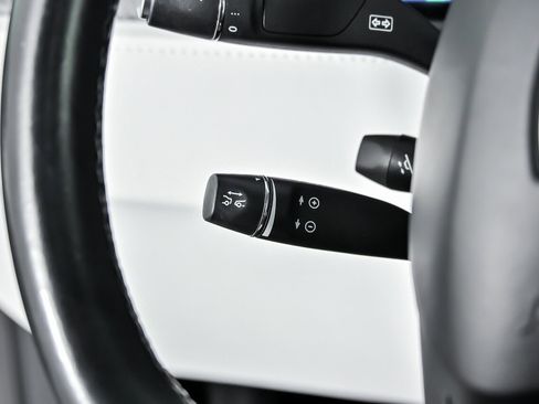 Used 2018 Tesla Model X 75D image 29