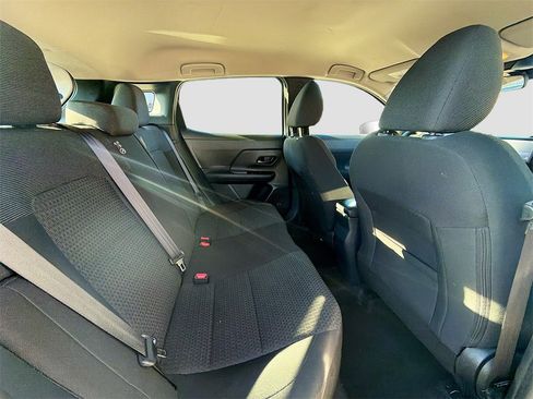 Used 2025 Nissan Kicks S image 24