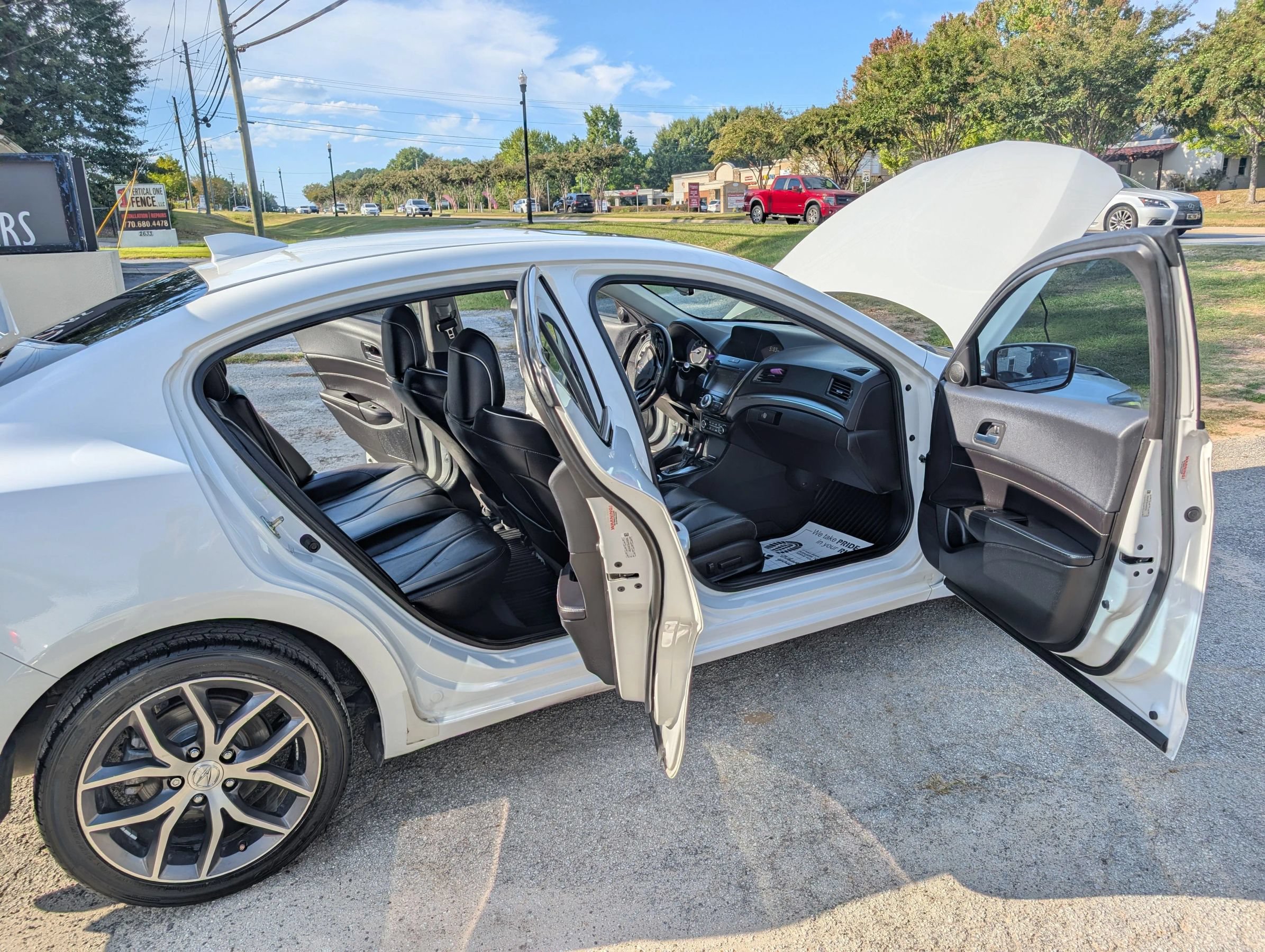 Used 2020 Acura ILX w/ Technology Package FWD image 14