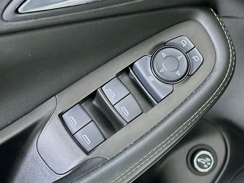Used 2023 Buick Encore GX Select w/ Sport Touring Package FWD image 15
