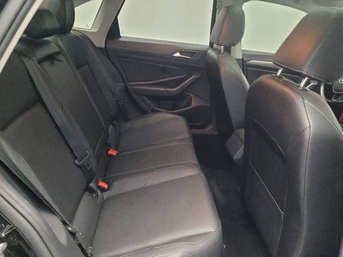 Used 2019 Volkswagen Jetta SE FWD image 19