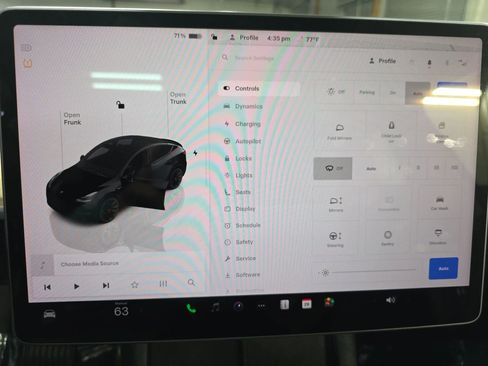 Used 2022 Tesla Model Y Long Range AWD/4WD image 27