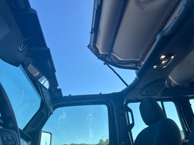 Used 2023 Jeep Wrangler Unlimited Sport AWD/4WD image 34