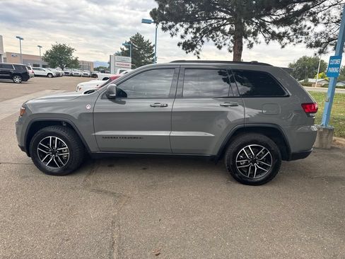 Used 2020 Jeep Grand Cherokee Trailhawk w/ Premium Lighting Group AWD/4WD image 10