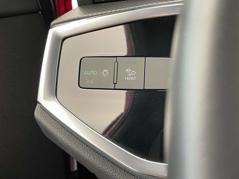 Used 2025 Audi Q3 2.0T Premium w/ Convenience Package AWD/4WD image 35