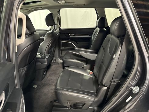 Used 2025 Kia Telluride S AWD/4WD image 5
