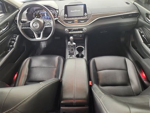 Used 2020 Nissan Altima 2.0 Platinum image 13