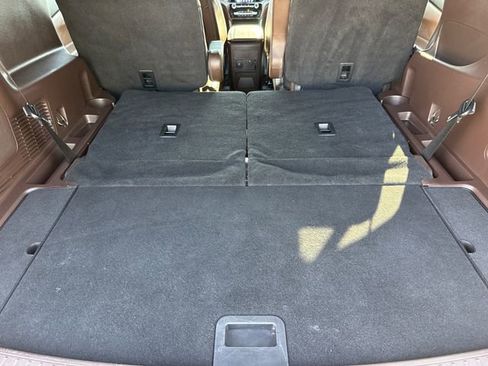 Used 2022 Ford Explorer King Ranch w/ Premium Technology Package AWD/4WD image 12