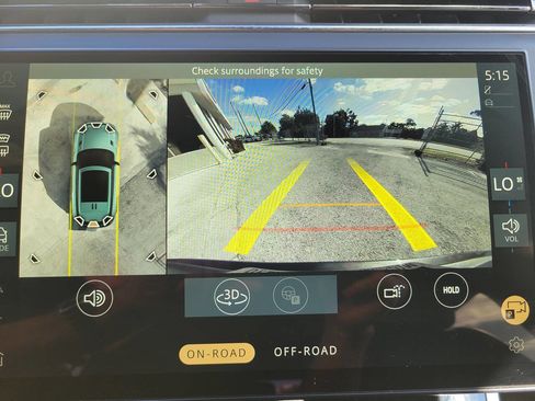 Used 2025 Land Rover Range Rover Sport SE image 26