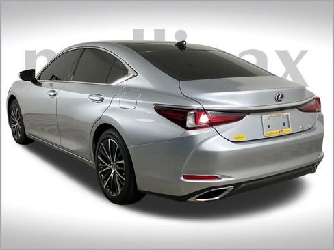 Used 2024 Lexus ES 350 w/ Premium Package image 8