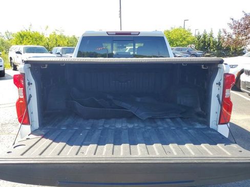 Used 2019 Chevrolet Silverado 1500 RST AWD/4WD image 31