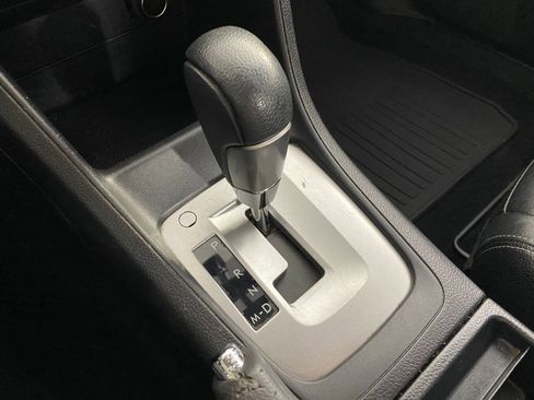 Used 2014 Subaru Crosstrek 2.0i Limited w/ Popular Package #2 image 17