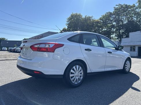 Used 2014 Ford Focus S FWD image 4