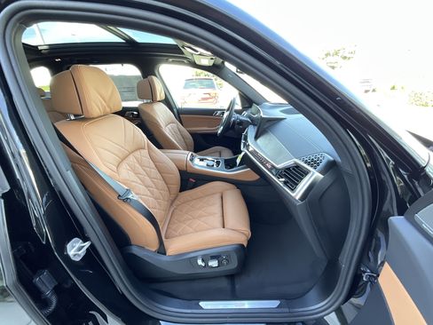 New 2026 BMW X5 xDrive40i w/ Climate Comfort Package image 22
