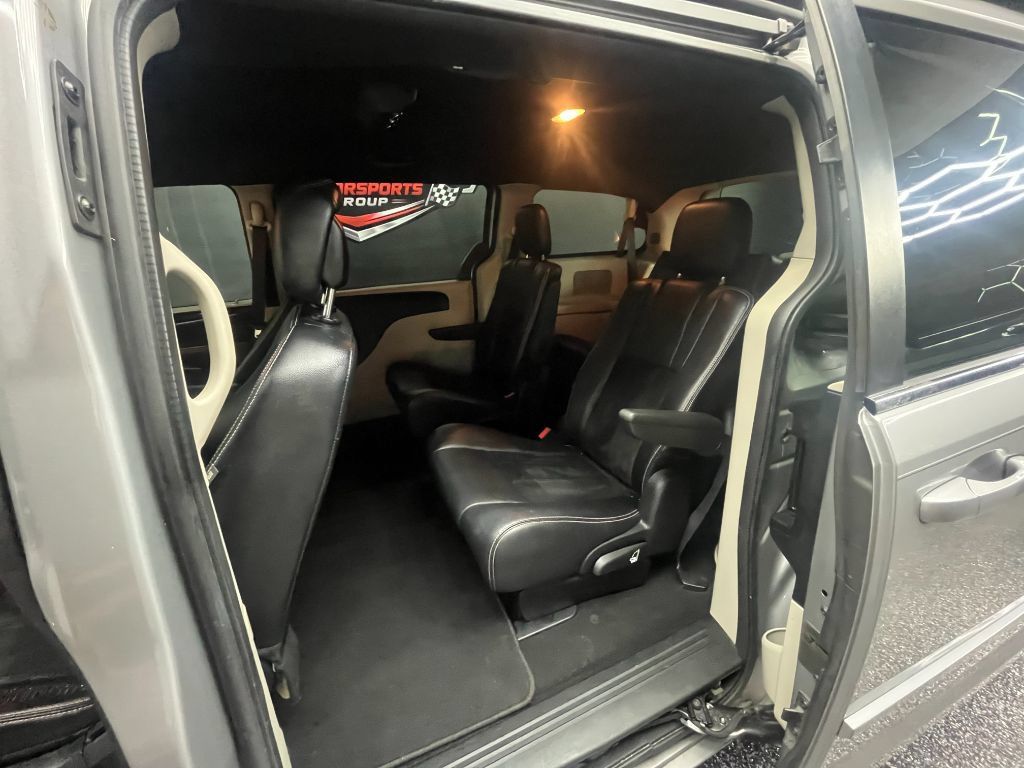 Used 2017 Dodge Grand Caravan SXT FWD image 7