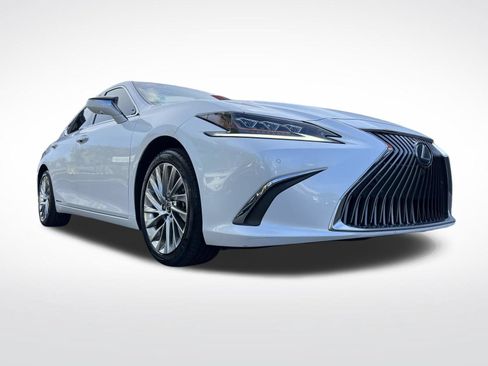 Used 2019 Lexus ES 300h Ultra Luxury w/ Accessory Package 2 FWD image 76