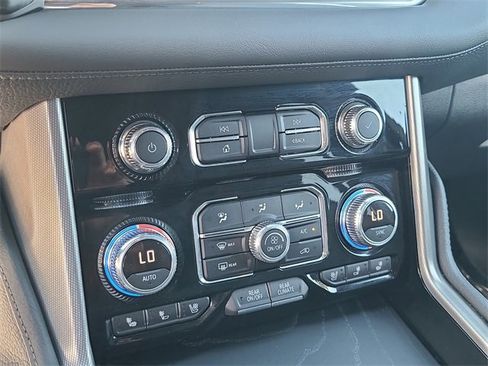 Used 2021 GMC Yukon Denali w/ LPO, Illumination Package image 36