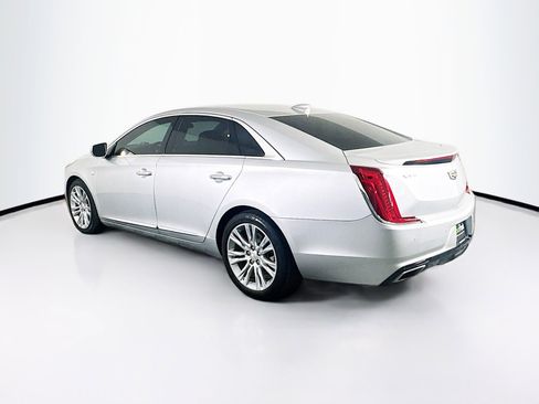 Used 2018 Cadillac XTS Luxury image 5