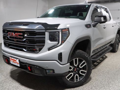 Used 2024 GMC Sierra 1500 AT4 w/ Technology Package AWD/4WD image 36