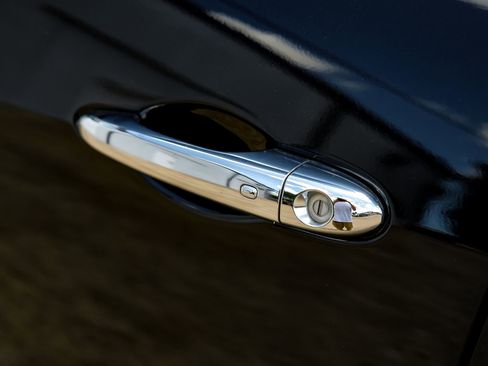 Used 2019 Maserati Levante S GranLusso image 38