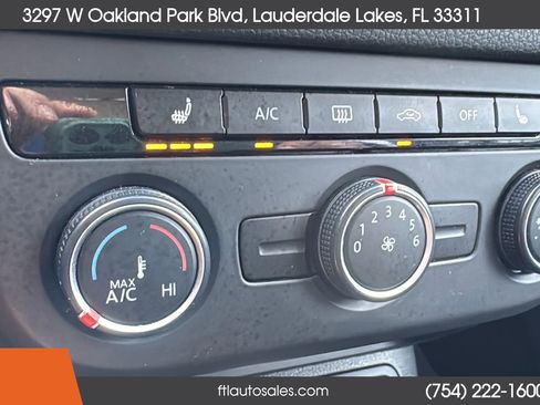 Used 2016 Volkswagen Tiguan S image 62