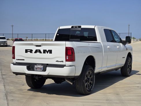 New 2026 RAM 2500 Laramie AWD/4WD image 5
