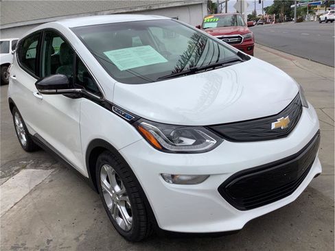 Used 2020 Chevrolet Bolt LT FWD image 4
