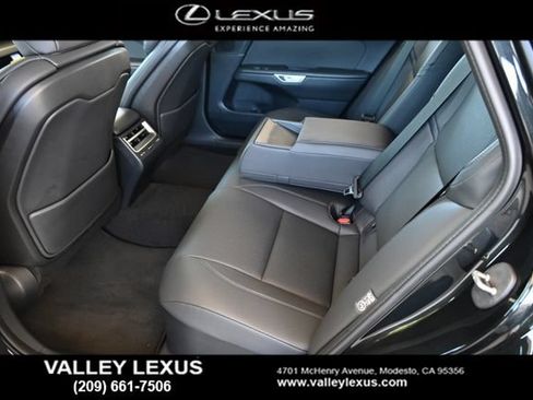 New 2026 Lexus ES 350e FWD image 16
