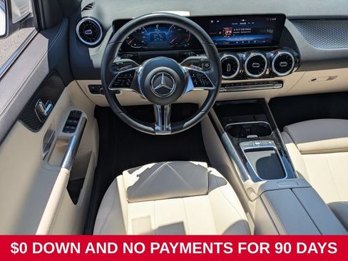Used 2025 Mercedes-Benz GLA 250 4MATIC image 24